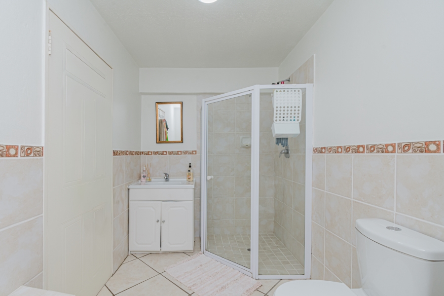 1 Bedroom Property for Sale in Chartwell Gauteng