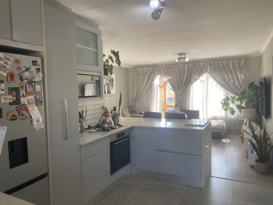To Let 2 Bedroom Property for Rent in North Riding Gauteng