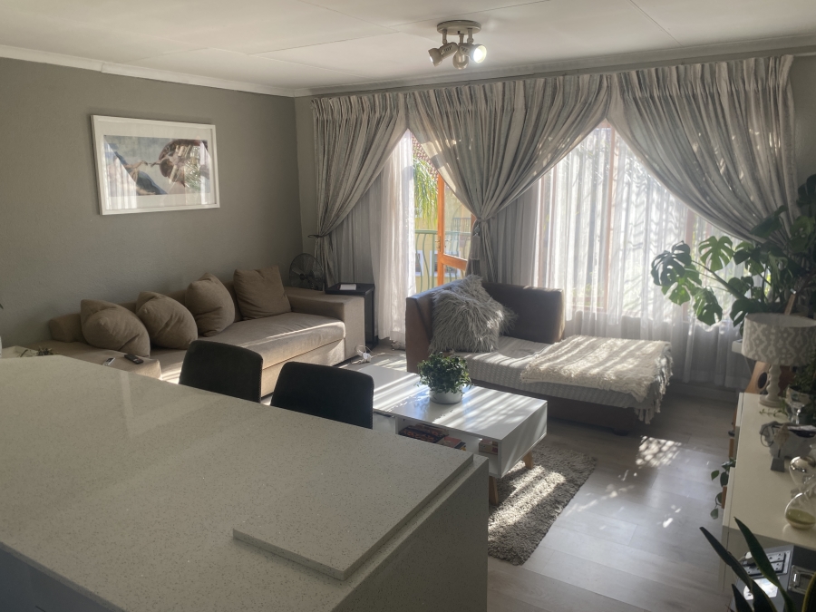 To Let 2 Bedroom Property for Rent in North Riding Gauteng