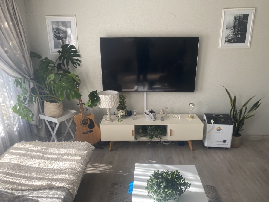 To Let 2 Bedroom Property for Rent in North Riding Gauteng