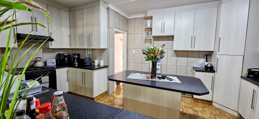 4 Bedroom Property for Sale in Three Rivers Gauteng