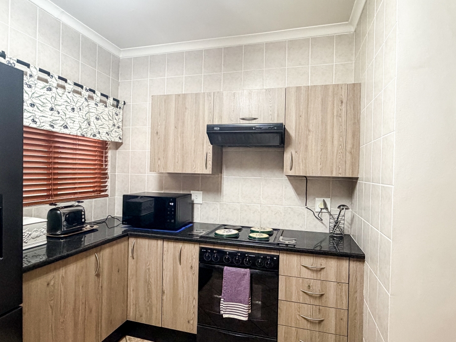 2 Bedroom Property for Sale in Silver Lakes Golf Estate Gauteng