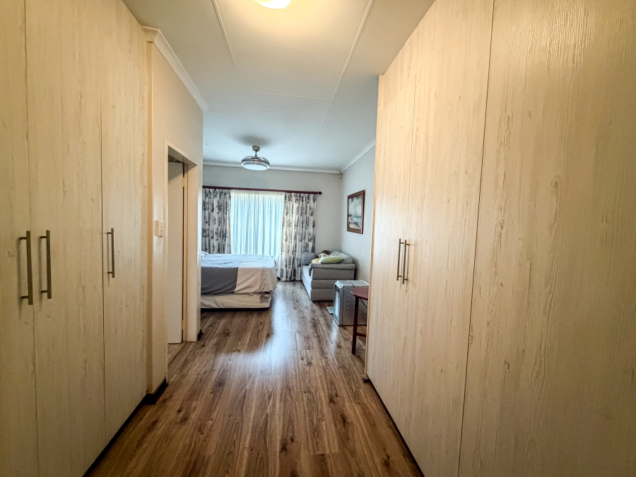 2 Bedroom Property for Sale in Silver Lakes Golf Estate Gauteng