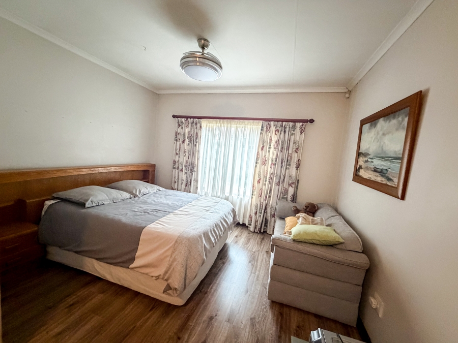 2 Bedroom Property for Sale in Silver Lakes Golf Estate Gauteng