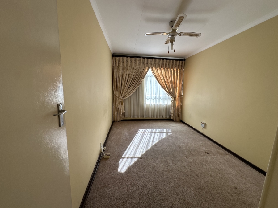 3 Bedroom Property for Sale in Kibler Park Gauteng
