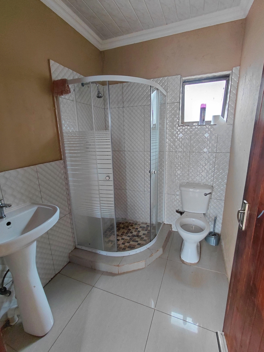To Let 3 Bedroom Property for Rent in Protea Glen Gauteng
