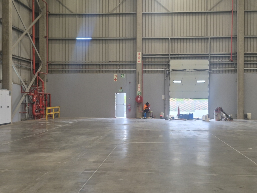 To Let Commercial Property for Rent in Longmeadow Gauteng
