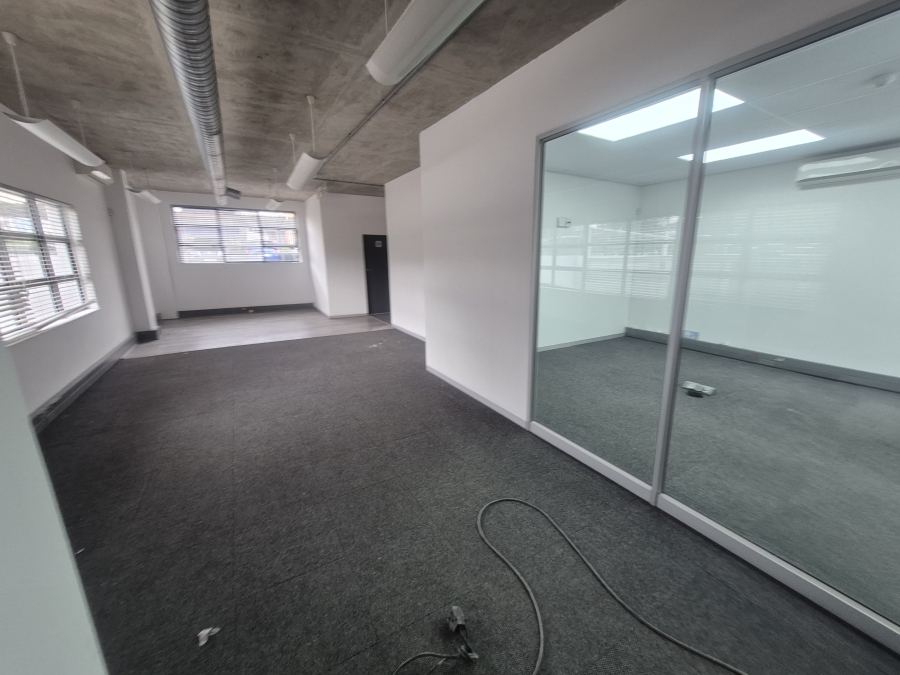 To Let Commercial Property for Rent in Longmeadow Gauteng