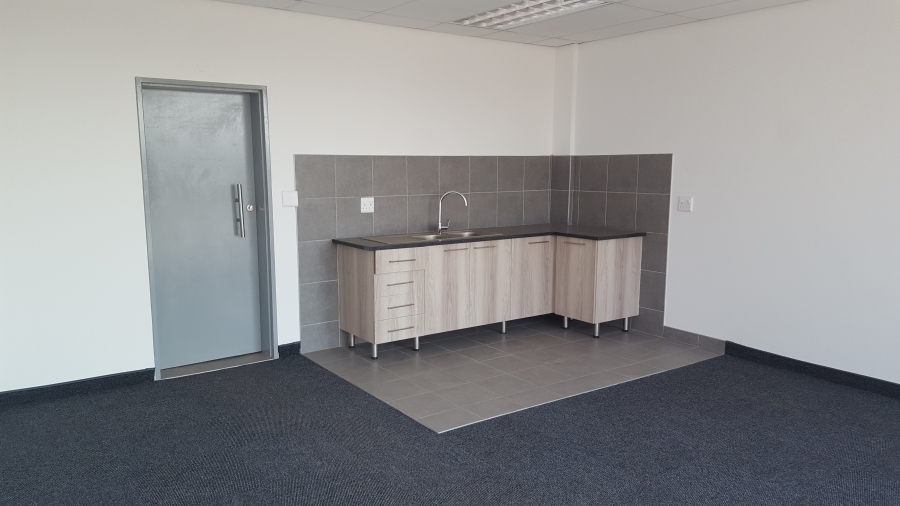 To Let Commercial Property for Rent in Longlake Gauteng
