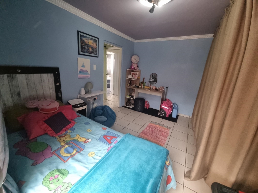 3 Bedroom Property for Sale in Parkhill Gardens Gauteng