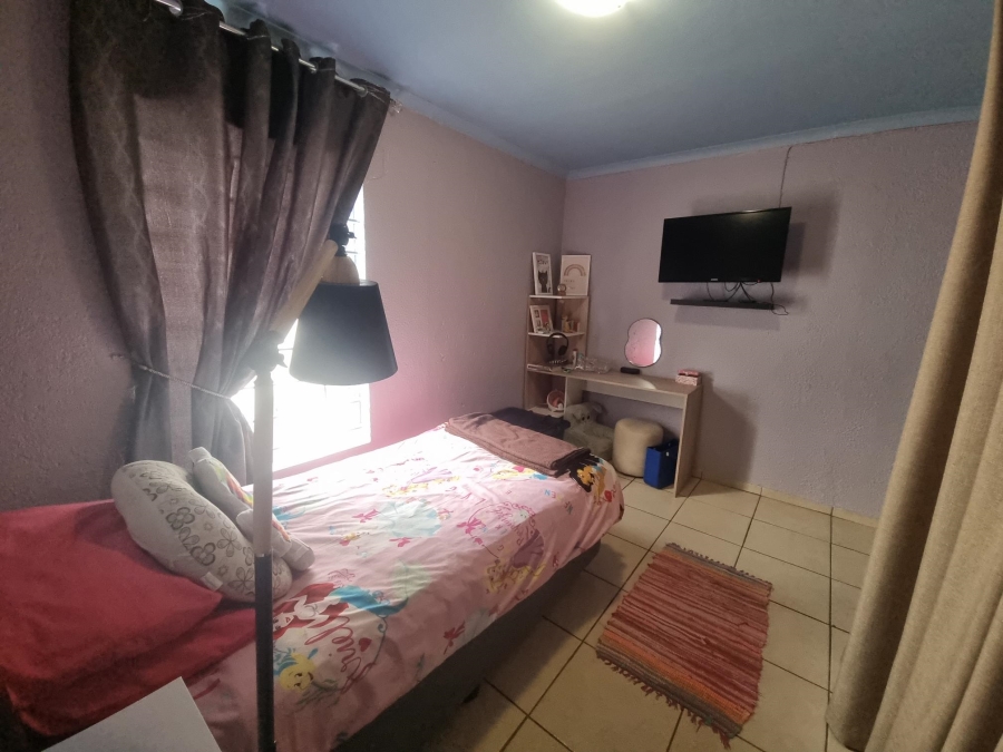 3 Bedroom Property for Sale in Parkhill Gardens Gauteng