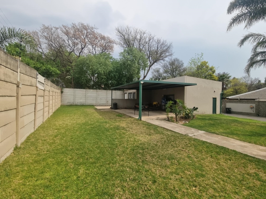 3 Bedroom Property for Sale in Parkhill Gardens Gauteng