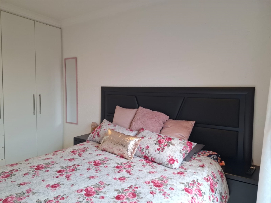 3 Bedroom Property for Sale in Helderwyk Gauteng