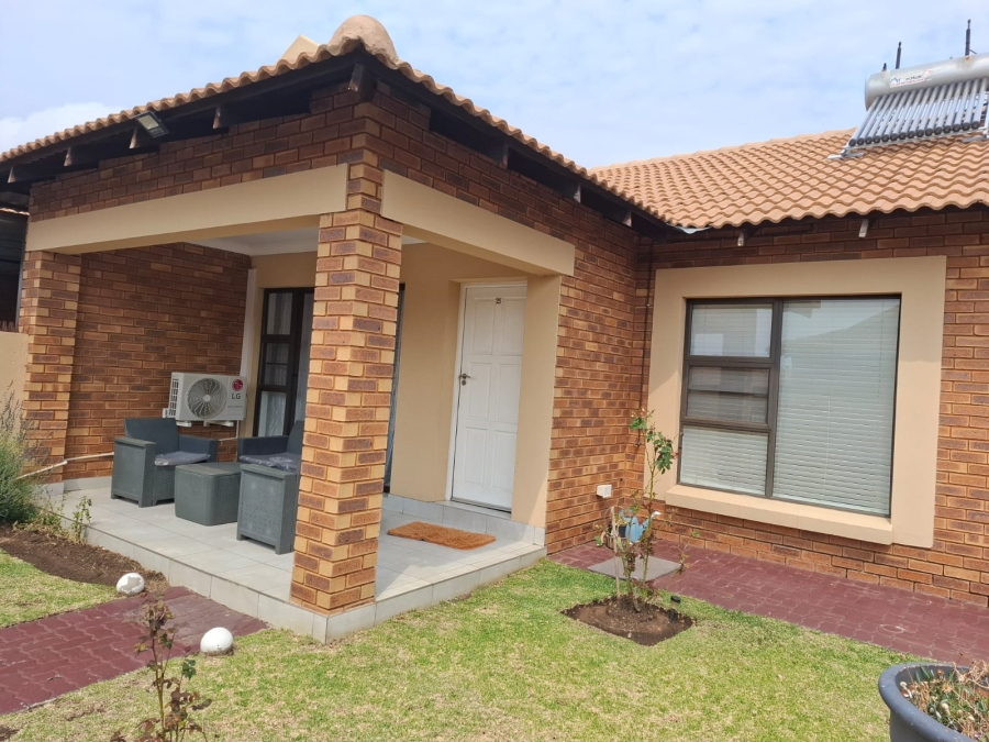 3 Bedroom Property for Sale in Helderwyk Gauteng