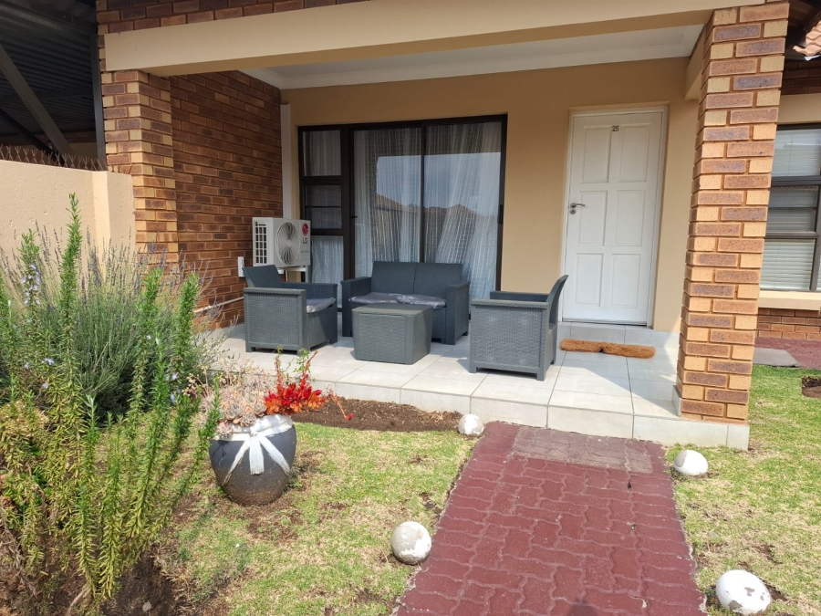 3 Bedroom Property for Sale in Helderwyk Gauteng