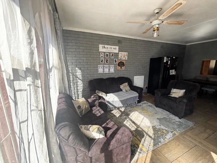 3 Bedroom Property for Sale in Edleen Gauteng