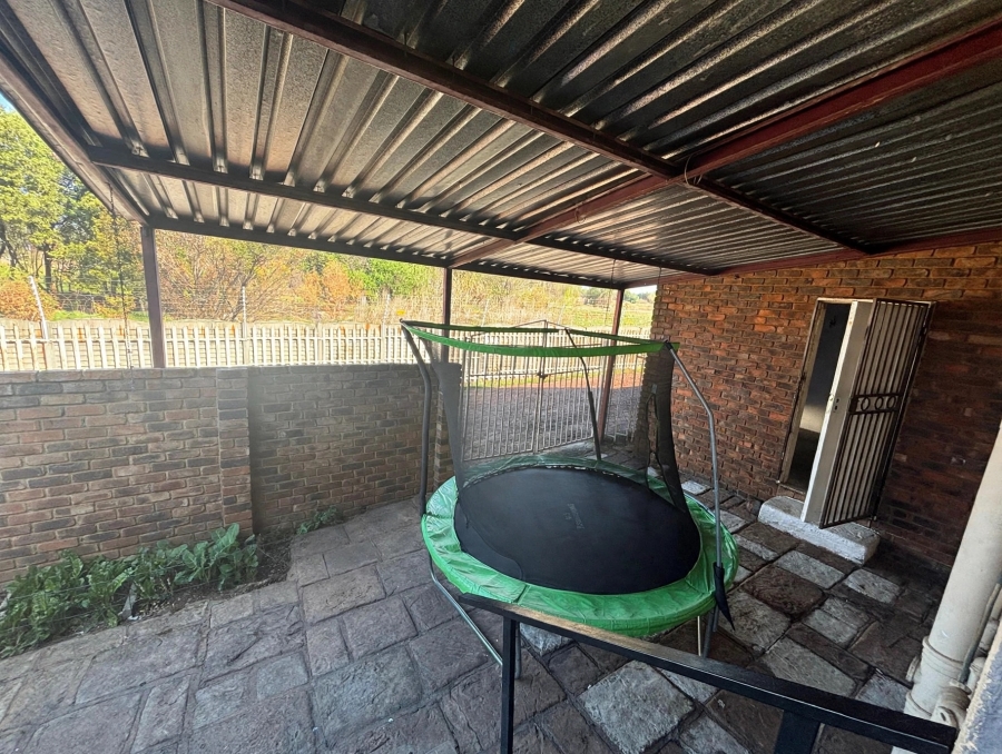 3 Bedroom Property for Sale in Edleen Gauteng