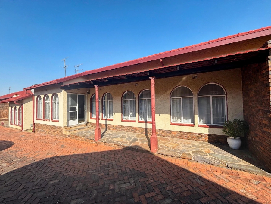 3 Bedroom Property for Sale in Edleen Gauteng