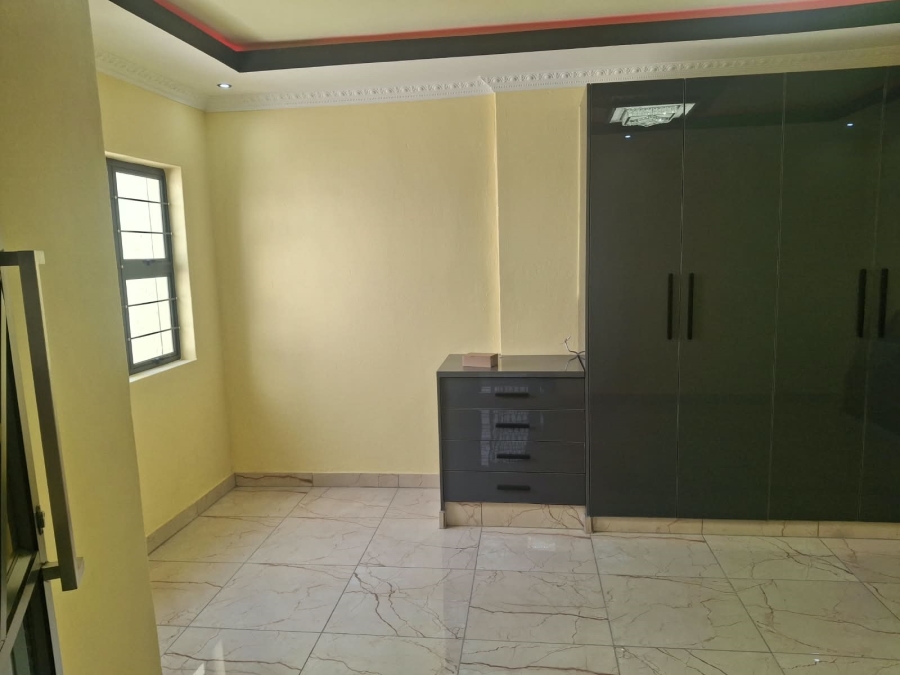 To Let 2 Bedroom Property for Rent in Kensington Gauteng