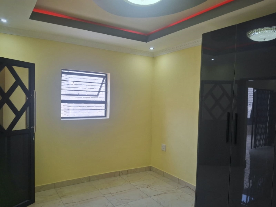 To Let 2 Bedroom Property for Rent in Kensington Gauteng