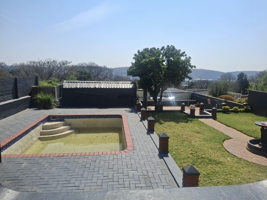 To Let 2 Bedroom Property for Rent in Kensington Gauteng