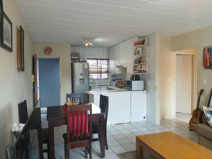 3 Bedroom Property for Sale in Linmeyer Gauteng