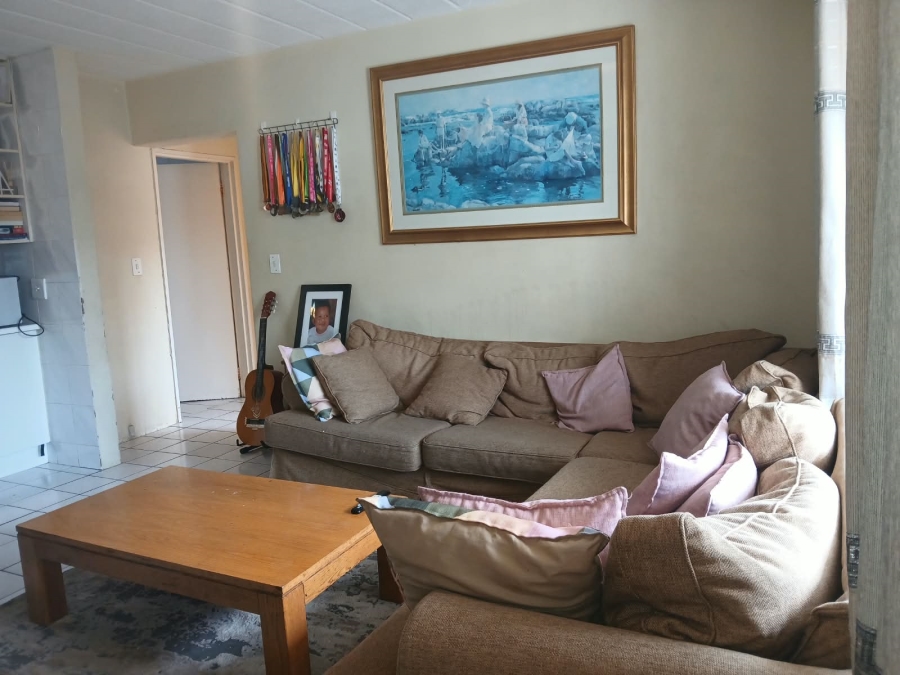 3 Bedroom Property for Sale in Linmeyer Gauteng