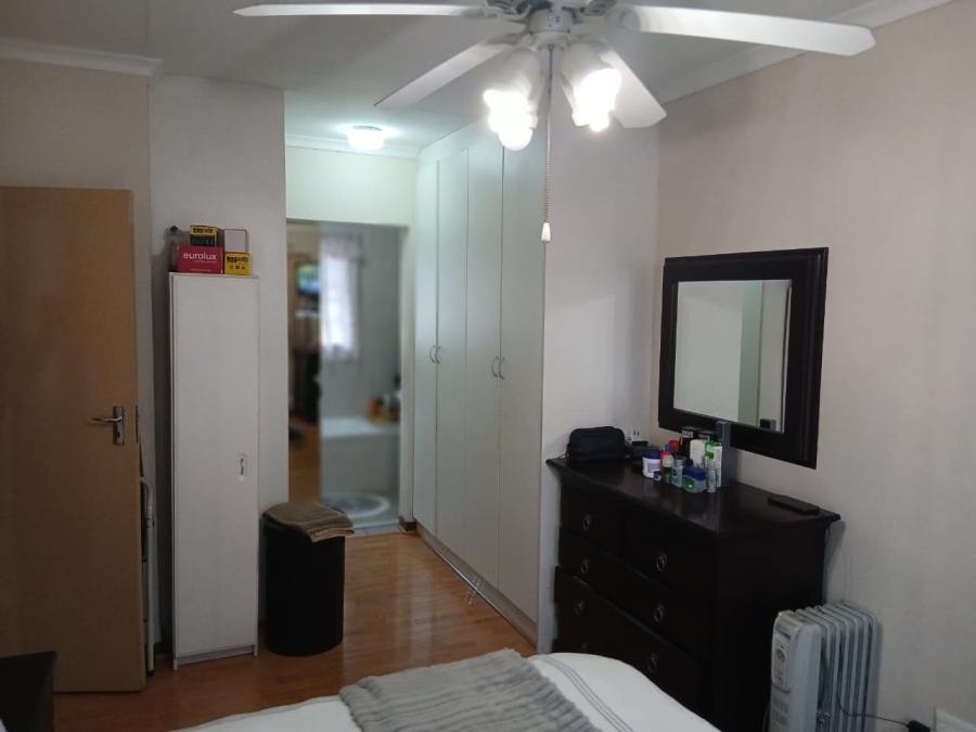 To Let 3 Bedroom Property for Rent in Greenstone Hill Gauteng