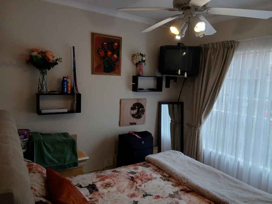 To Let 3 Bedroom Property for Rent in Greenstone Hill Gauteng