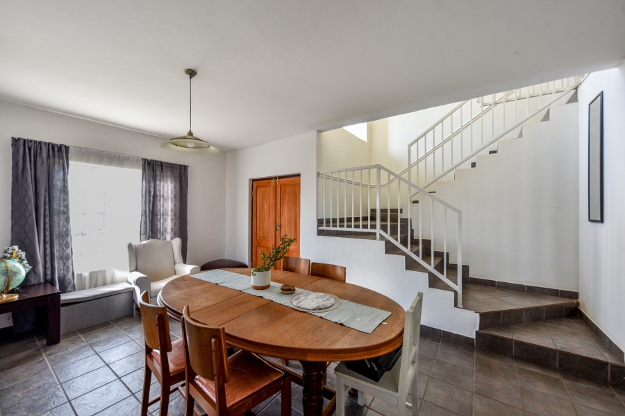 To Let 5 Bedroom Property for Rent in Zwartkop Gauteng