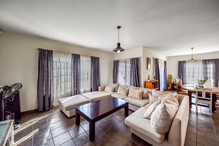 To Let 5 Bedroom Property for Rent in Zwartkop Gauteng
