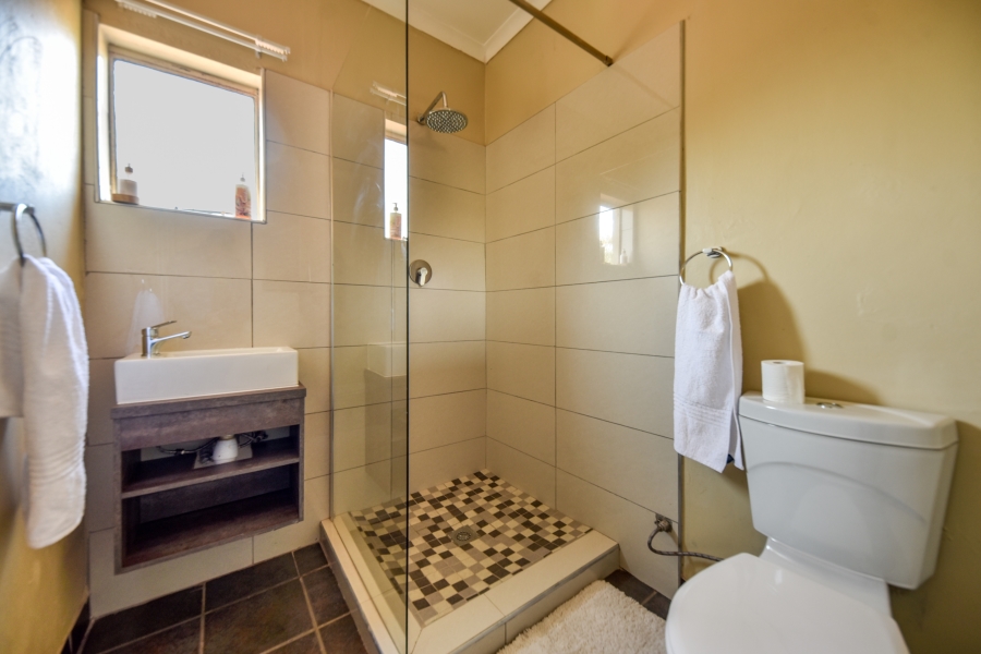 To Let 5 Bedroom Property for Rent in Zwartkop Gauteng