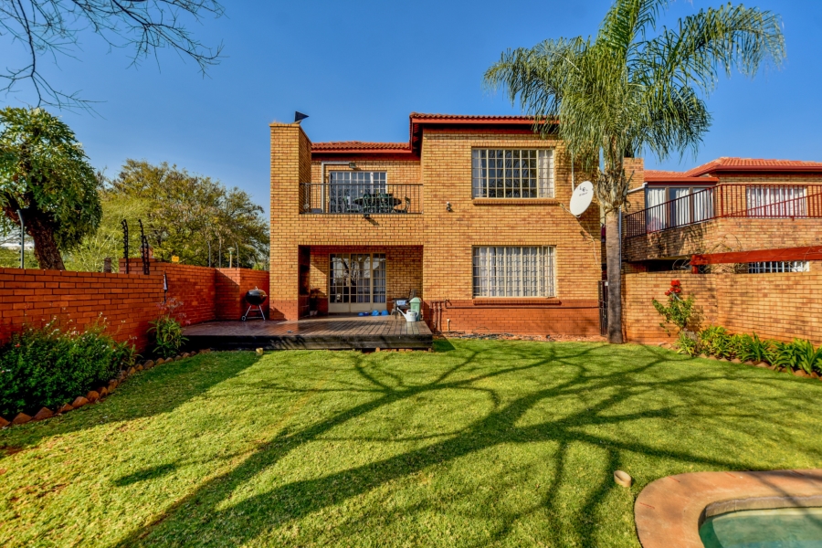To Let 5 Bedroom Property for Rent in Zwartkop Gauteng