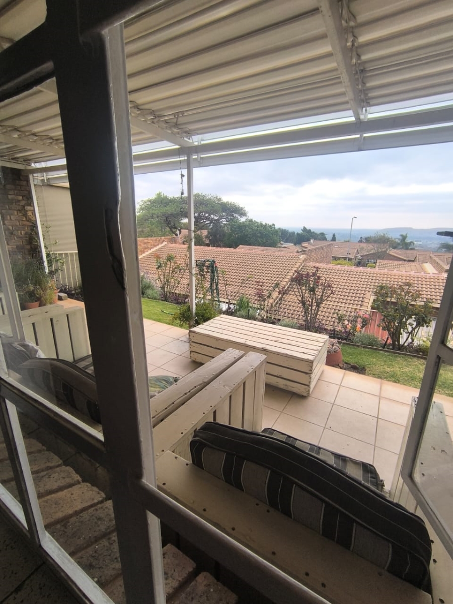 2 Bedroom Property for Sale in Brummeria Gauteng