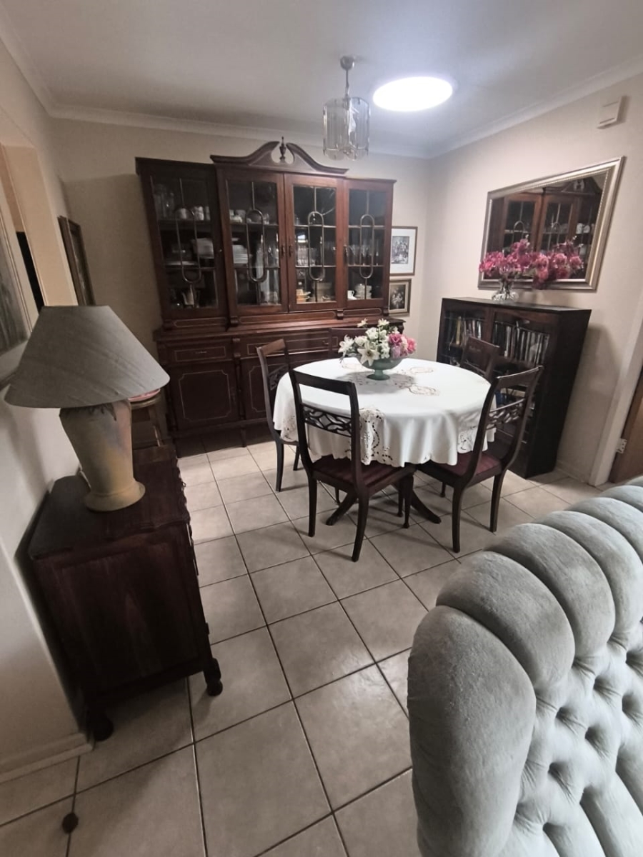 2 Bedroom Property for Sale in Brummeria Gauteng