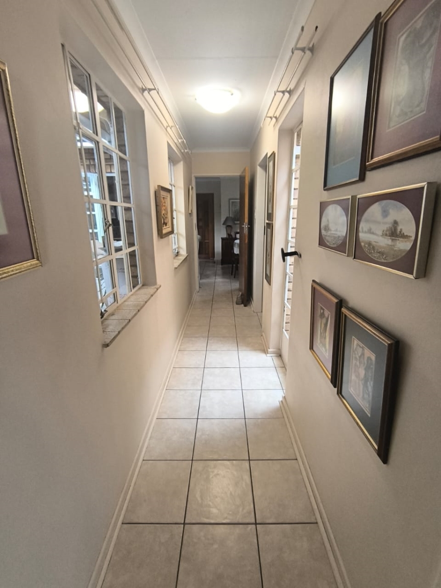 2 Bedroom Property for Sale in Brummeria Gauteng