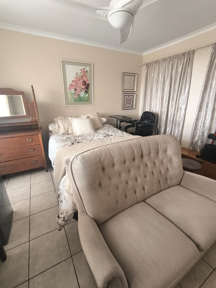2 Bedroom Property for Sale in Brummeria Gauteng