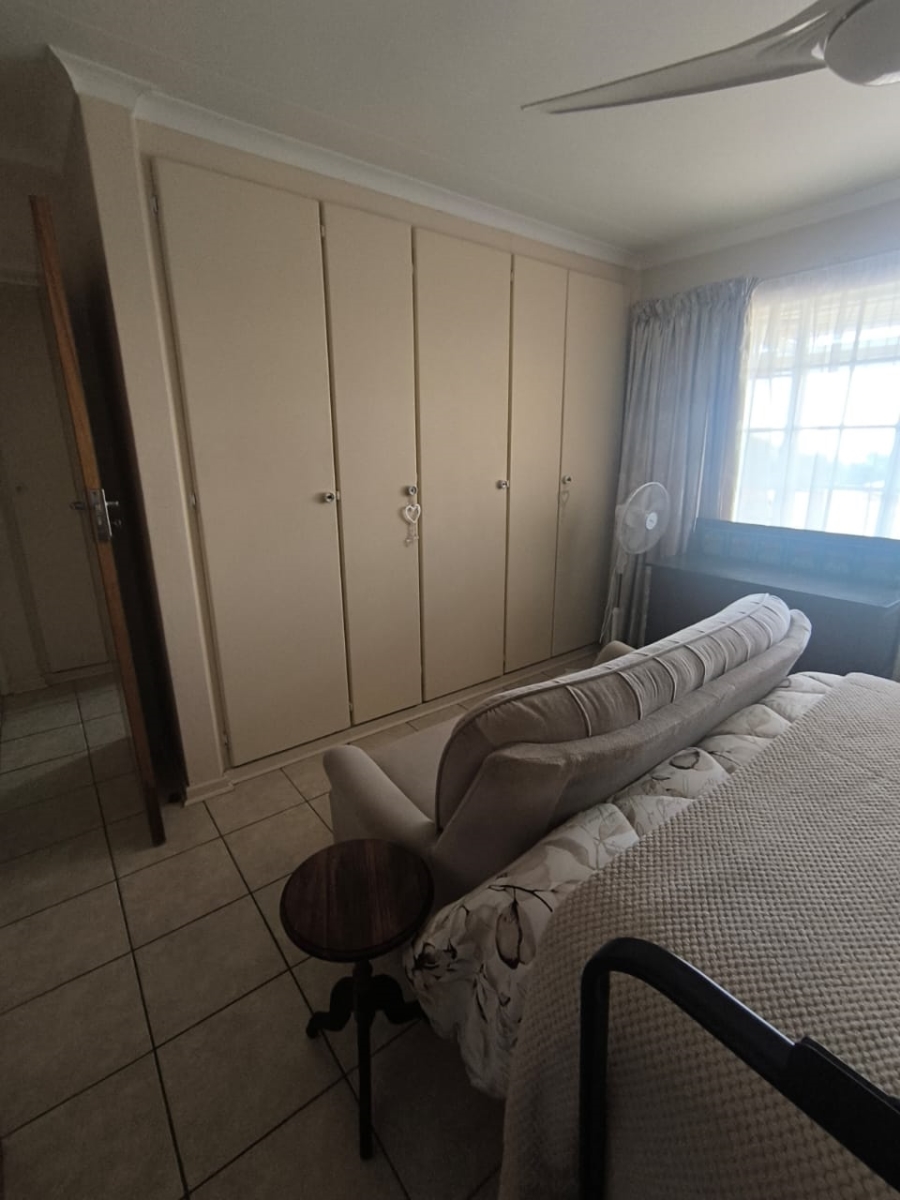 2 Bedroom Property for Sale in Brummeria Gauteng