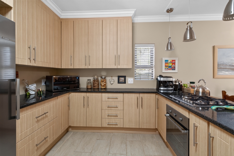 3 Bedroom Property for Sale in Faerie Glen Gauteng