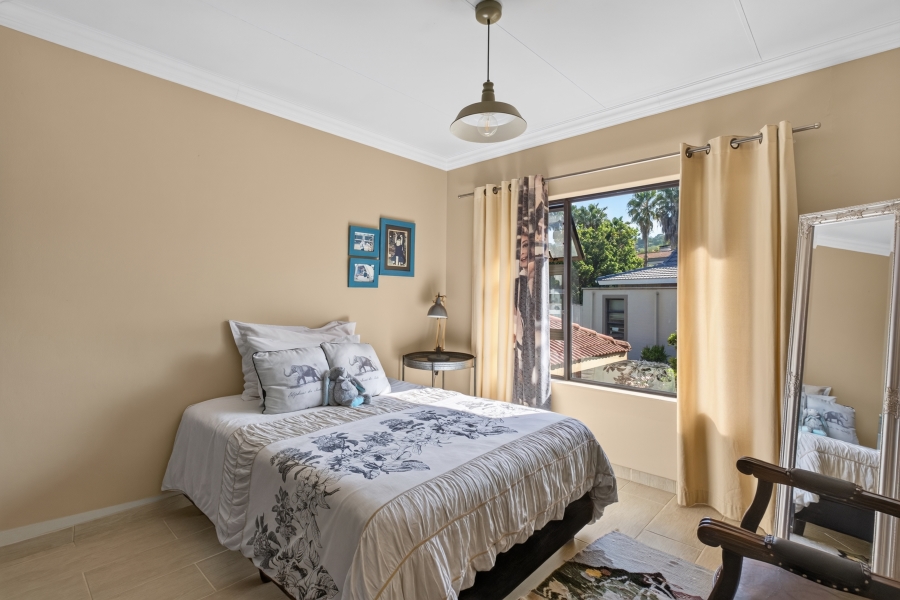 3 Bedroom Property for Sale in Faerie Glen Gauteng