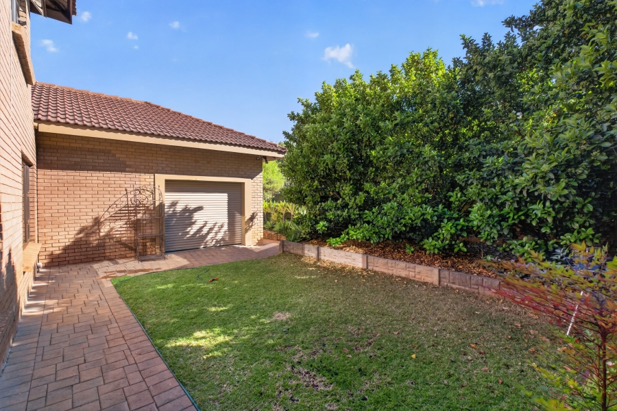 3 Bedroom Property for Sale in Faerie Glen Gauteng