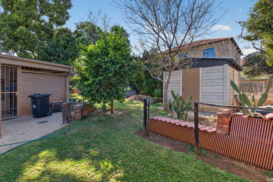 3 Bedroom Property for Sale in Faerie Glen Gauteng