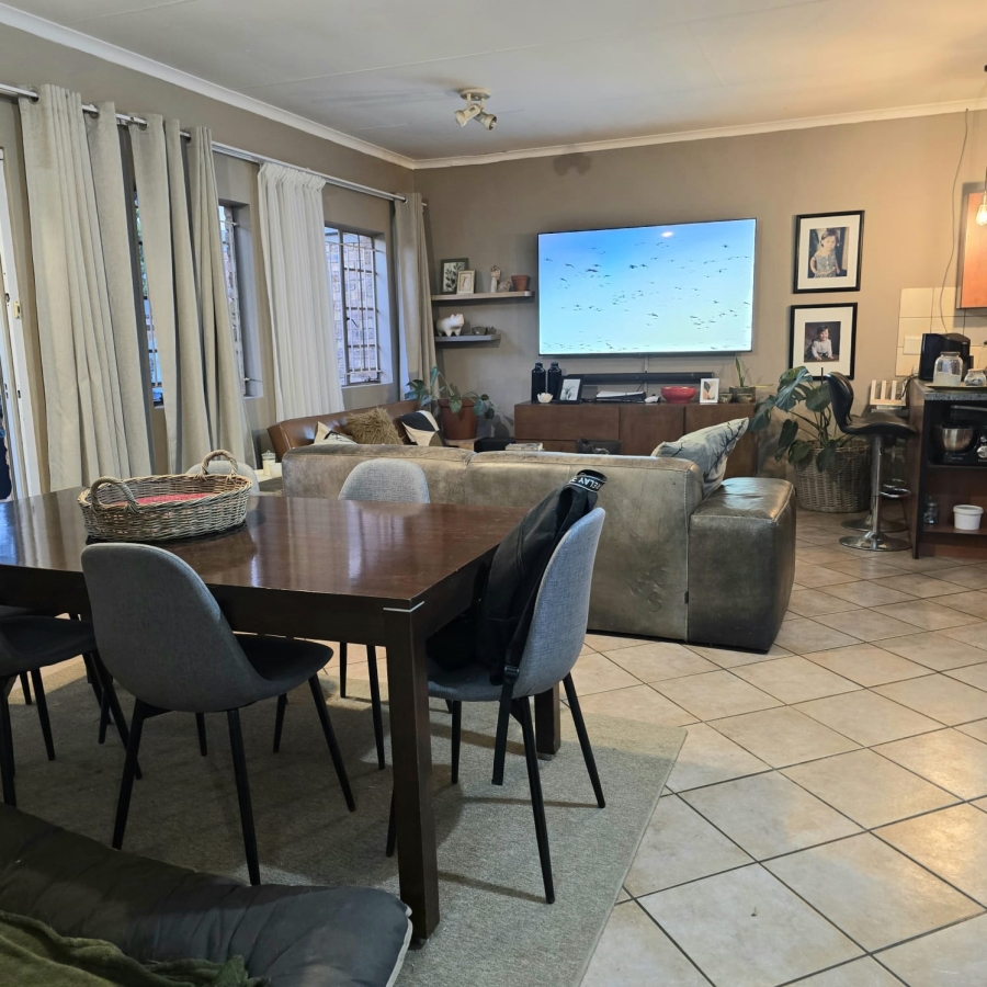2 Bedroom Property for Sale in Equestria Gauteng