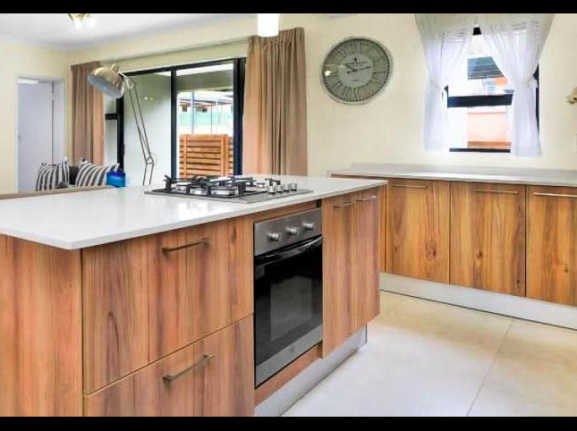 To Let 3 Bedroom Property for Rent in Modderfontein Gauteng