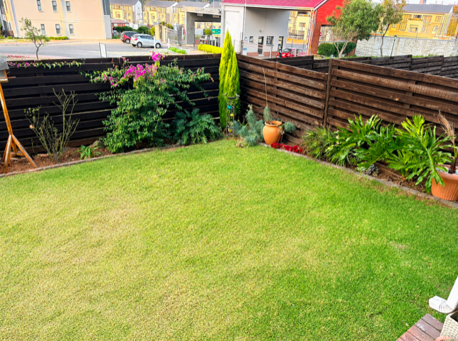 To Let 3 Bedroom Property for Rent in Modderfontein Gauteng