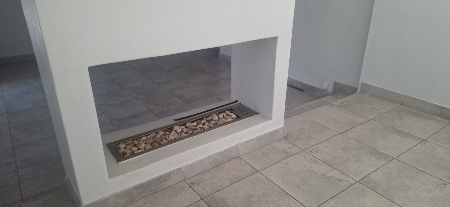 To Let 4 Bedroom Property for Rent in Cyrildene Gauteng