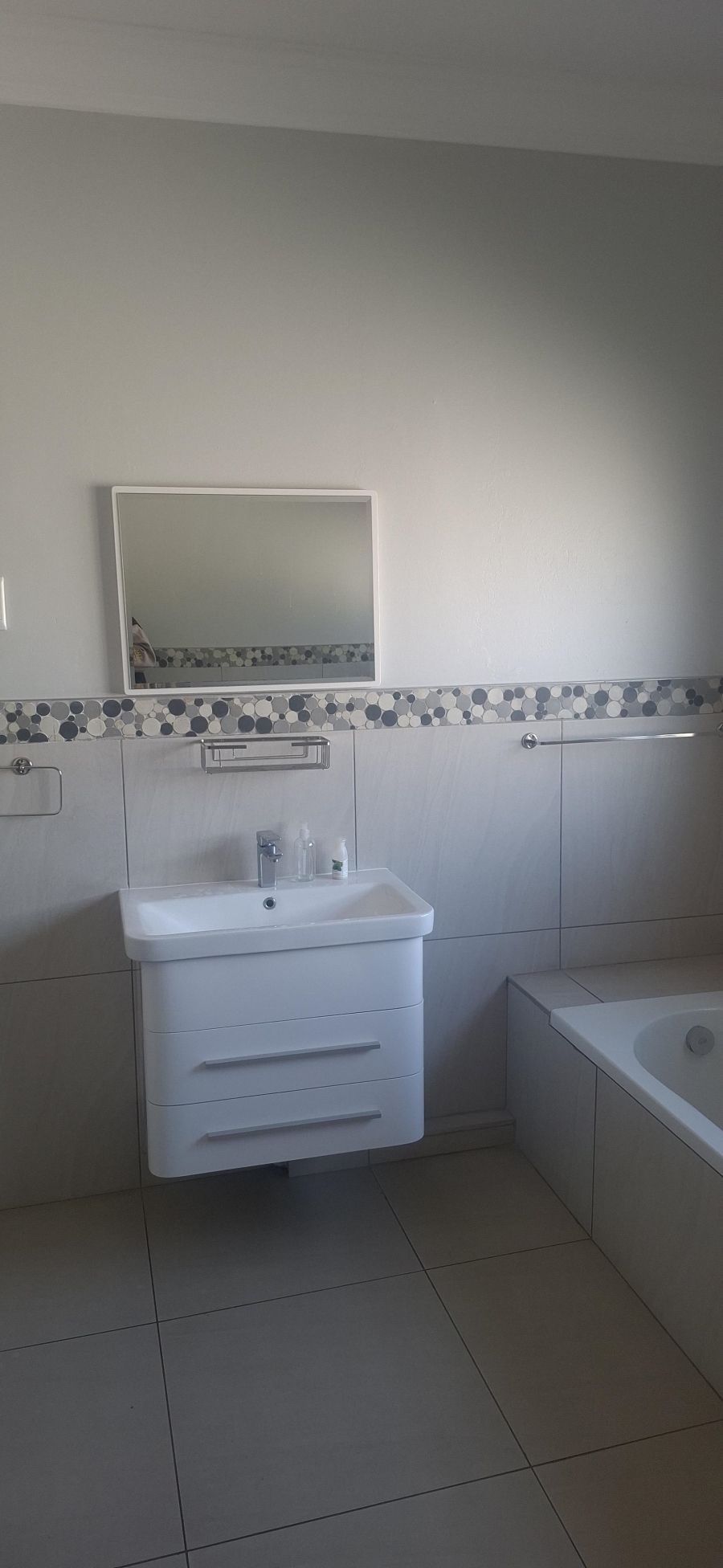 To Let 4 Bedroom Property for Rent in Cyrildene Gauteng