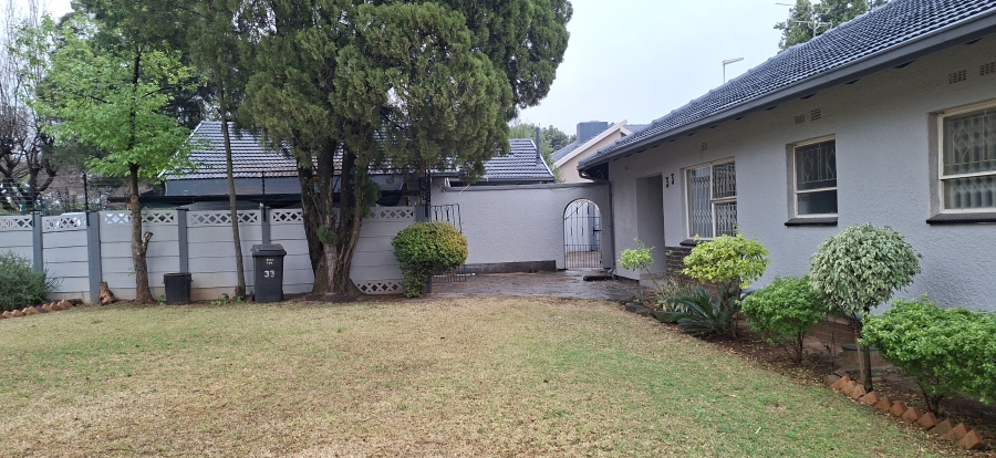 4 Bedroom Property for Sale in Windsor East Gauteng