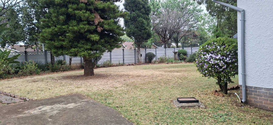 4 Bedroom Property for Sale in Windsor East Gauteng