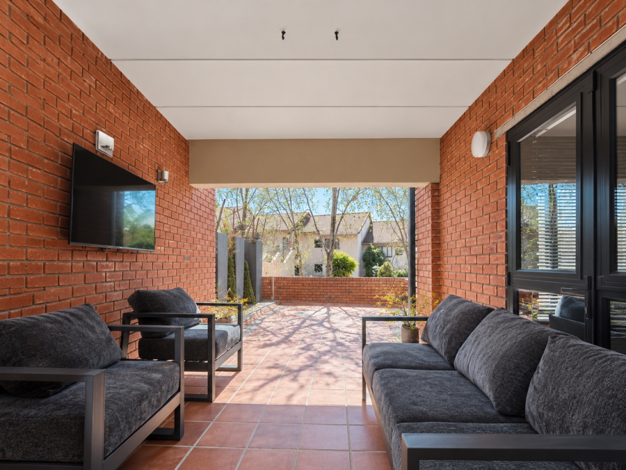 2 Bedroom Property for Sale in Atholl Gardens Gauteng